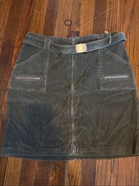 Classic Olive Green Corduroy Stretch Utility Skirt with Belt